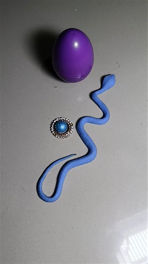 blue snake and purple egg#creepypasta #egg #scary #eggs #horror