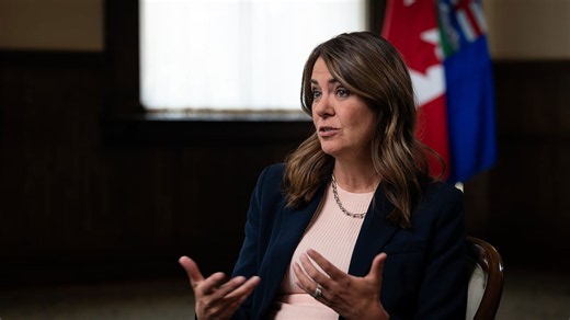 Danielle Smith shuts door on 2nd referendum if Albertans reject separation