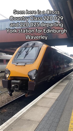 A Cross country Class 220 029 and 220 025 departing York railway station for Edinburgh Waverley Working: Plymouth-Edinburgh Waverley #Train #Trainspotting #CrossCountry #220
