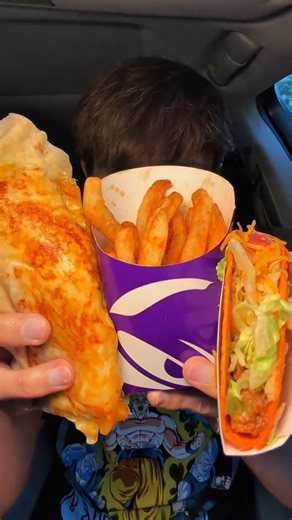 🤯 I Wasn't Ready for Taco Bell's MASSIVE Cheesy Meal... 🌯🧀🍟 | ASMR Mukbang #fastfood #foodshorts