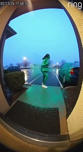 She Reached The Trunk 😬 (Caught on Ring Camera)