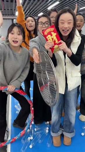 Bottle-Smashing Challenge: Smash as many bottles as you can and you'll get the