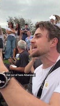 'You're not welcome!' - Albanese booed and heckled at Bondi memorial