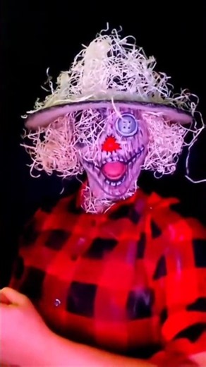 Trend halloween 2025 #transition #makeup #Halloween #trend #scarecrow #makeupartist #sfx