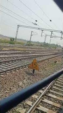 new delhi -howrah grand chord line ( via gaya)leaving main line(via patna) at pt ddu junction