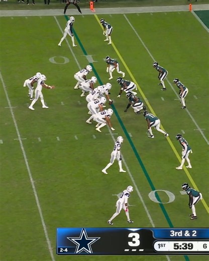 DALLAS COWBOYS🤝PRIMETIME The Cowboys were cooking against a shorthanded Eagles squad on Monday ni… (1)