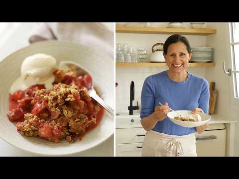 I Can't Resist This Strawberry Rhubarb Crisp!
