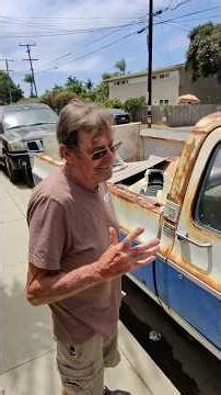 Asking Strangers to Paint Thier Car..