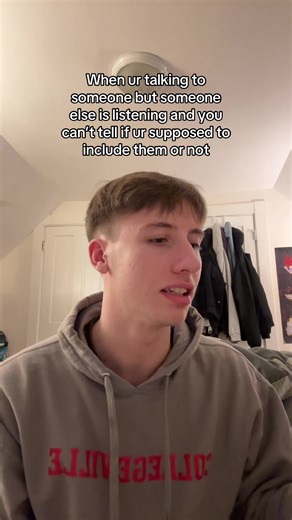 Navigating Small Talk with Uninvited Listeners