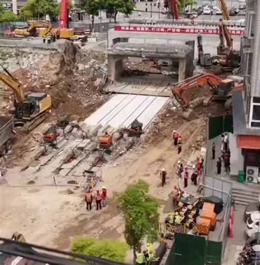 This is China... They built a bridge in just 24 hours:Engineering teams in China replaced an old underpass with a completely new one, in a rapid move to address traffic congestion and reflecting high efficiency in infrastructure project execution.
