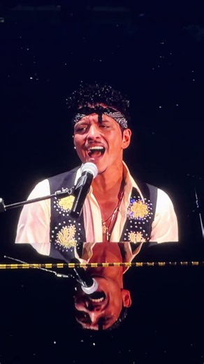 Talking to the Moon [Bruno Mars Live in Metlife 8/22/26] #brunomars #concert #nyc #metlife
