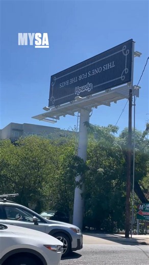A new billboard in Texas' capital city is ragging on a homegrown movie theater chain. Austin-founded Alamo Drafthouse announced in early 2026 plans to pivot away from its classic pen and paper order card model to only accepting food and drink orders via QR codes. The move https://t.co/TmZxraJ0fg