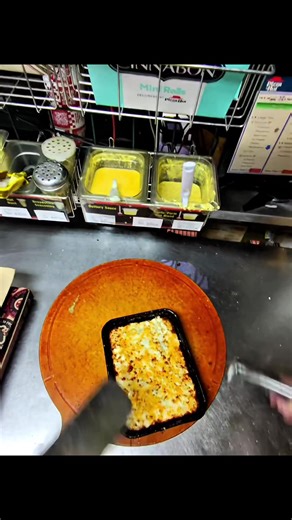 Pizza Hut Roasted Garlic Cheese Sticks Order