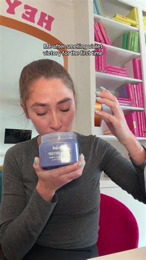 You know that scent that hits and suddenly you’re already on your way to the shower? With notes of 💜 Sugared Violet 🌸 Vanilla Orchid 🌲 Sandalwood Violet Victory makes “I’ll shower later” completely impossible. Available today online @Amazon #violetvictory #vanilla #showertime #treehut #selfcare