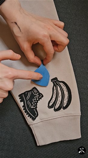 Hand-Printing my Madeira Stamp Series: Adding the Carapuça to the Collection ⛰️🌈🌴 #printmaking #art