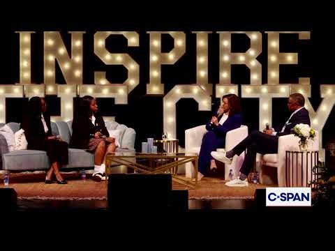 Kamala Harris discusses midterm elections with students