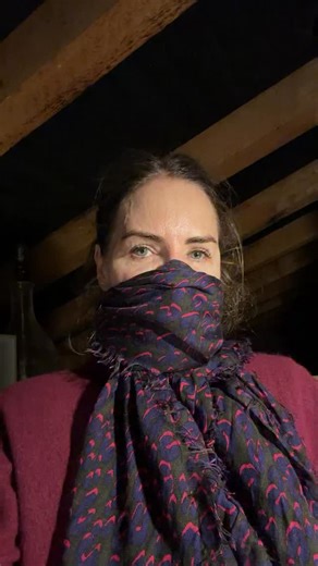 T R I N N Y on Instagram: "How many of you find it difficult to switch off? I always take a while to wind down over Christmas and generally I arrive here in the mountains and I start sorting… I always have to bring things down from the attic anyway and the attic has been a bit chaotic so this holiday I got some Muji boxes sent here and I knew I would do this as soon as I arrived as a way to transition between work Mode and holiday family Mode. I skied the first day - my knees really hurt so I th