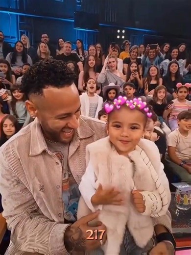 Neymar Makes Kids' Dreams Come True...❤️