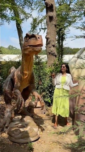 England - World of Dinosaurs (Hertfirdshire Zoo )
