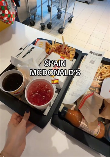 trying Spain McDonald’s✈️🤌🏻🤌🏻🇪🇸 #spainmcdonalds #mcdonaldsspain