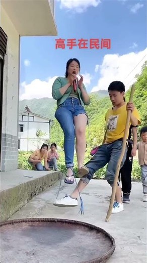 Run! This Chinese Kung Fu beauty is falling right at the camera!
