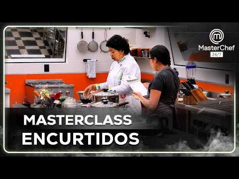 LA CHEF ISABEL LE DA UNA MASTERCLASS DE ENCURTIDOS A LOS COCINEROS | MasterChef 24/7