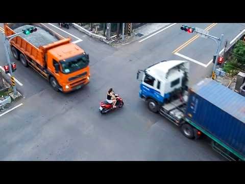 Moments Filmed Seconds Before Disaster | Most Unbelievable Heavy Truck Fails Caught on Camera #6