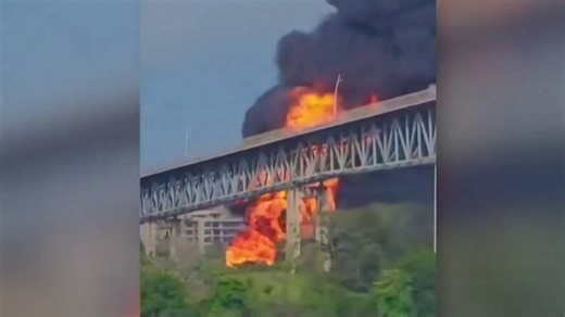 Deadly explosion rocks Panama Canal bridge