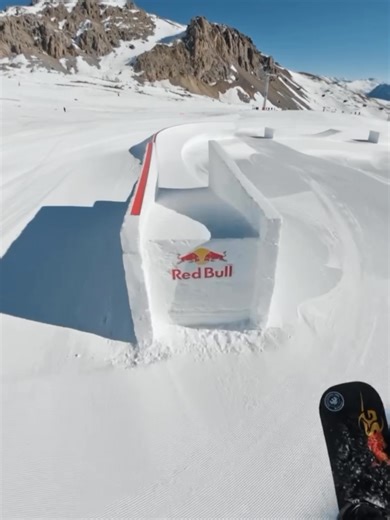 The coolest snowboard pumptrack! ( 🎥 Red Bull / Pierre Vaultier ) #Unreel #Extreme #Snowboarding #Snowtok #Powday