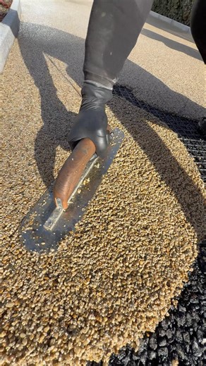 Resin Bound Paving Breckenridge Blend, evoking the natural beauty of mountain landscapes.#asmr