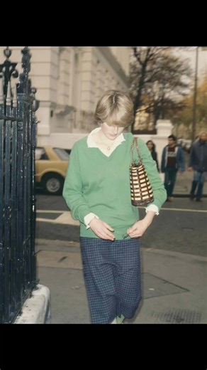 26 Princess Diana Street Style Looks That Highlight Her Unforgettable Fashion | Royal family Fans