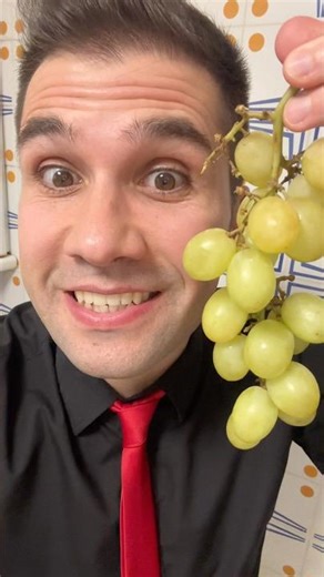 A New Year's Eve in a Spanish House - Sergio Encinas