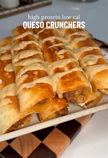 rotel dip in cruncher form—yes you can get back on track eating meals like this 👏🏼 high protein, low cal and family friendly meal for people with big goals this year 🤩 #healthymeals #highproteinmeals #healthydinner #lowcaloriemeals #mealprep