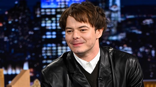 Charlie Heaton shows Jimmy how to run like Jonathan Byers in Stranger Things 🤣 | The Tonight Show Starring Jimmy Fallon