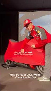 Presenting the new Panigale V4 Márquez 2025 World Champion Replica.