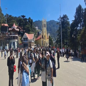 Weekend tourist rush triggers traffic snarls across hill stations in Himachal Pradesh, Uttarakhand