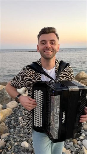 Shall We Tango? 💃🪗