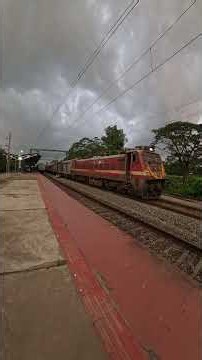 Lokmanya Tilak Terminus – Thiruvananthapuram North Superfast Express