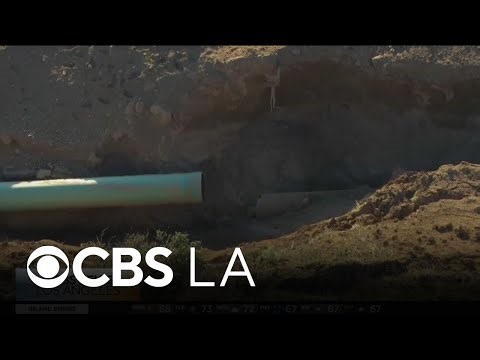 Crews begin assessing ruptured gas line that closed 5 Freeway in Castaic