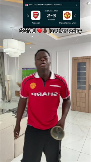 How to Play Arsenal in Roblox: Man United vs Arsenal