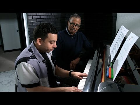 How the "Payam Method" keeps the joy in learning piano