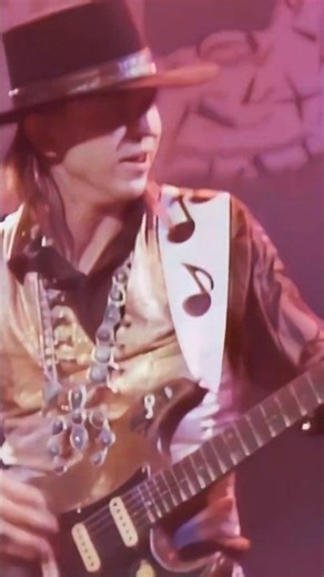 Stevie Ray Vaughan plays the legendary Voodoo Child at Capitol Theatre 1985 pt6