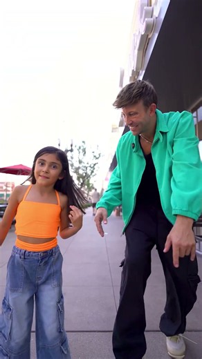 7 years old and already bringing the Michael Jackson moves 😳🔥