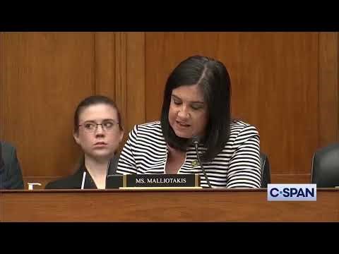 CDC Director Robert CONFIRMED that they were hiding the side effects of the COVID-19 vaccines.