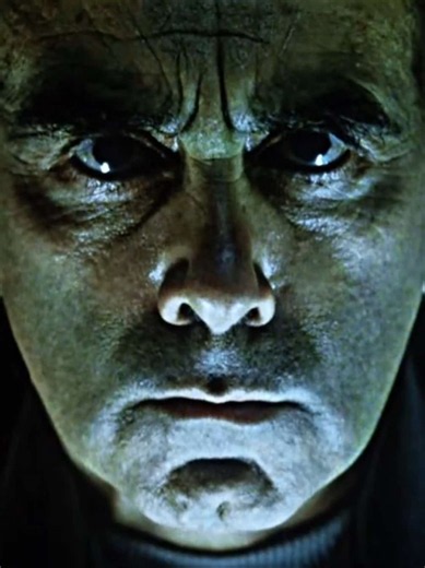 Ripley 8 scene explained — Alien: Resurrection observation moment