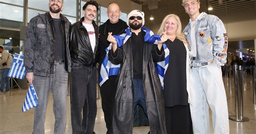 Eurovision 2026: «Πέταξαν» για τη Βιέννη ο Akylas και η ελληνική αποστολή – Η συγκινητική του αφιέρωση | zarpanews.gr