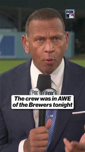 The reactions after the Brewers take a 3-0 lead over the Dodgers 👀 #mlbplayoffs #ladodgers #brewers