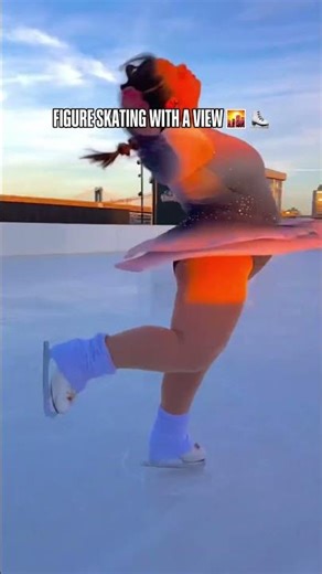 Performance on point, views on point. 🤩🌄 🎥: @lainedubin #Olympics