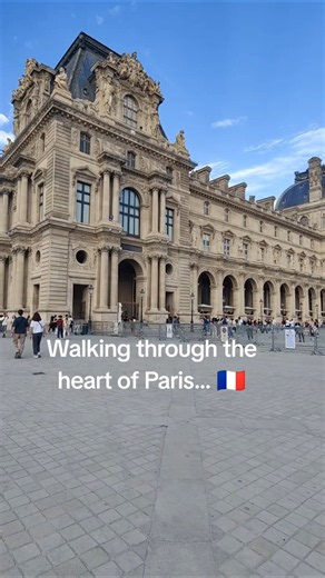 Walking Through the Heart of Paris 🇫🇷 | Louvre