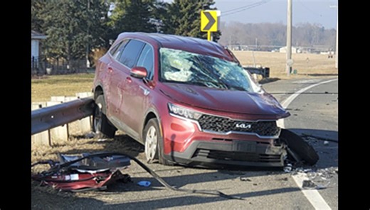 Deputies: Woman seriously hurt in crash with semi-truck near Decatur